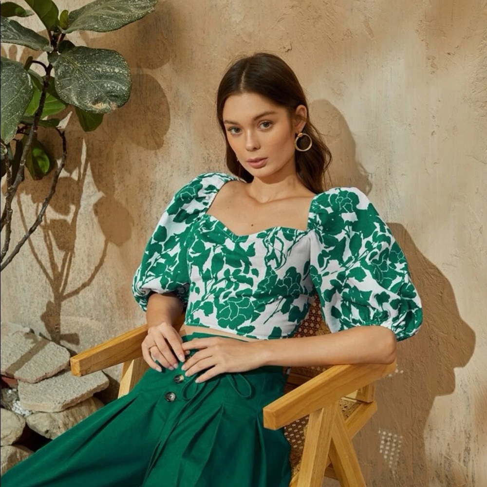 Shein floral puff sleeve lace up backless crop top L